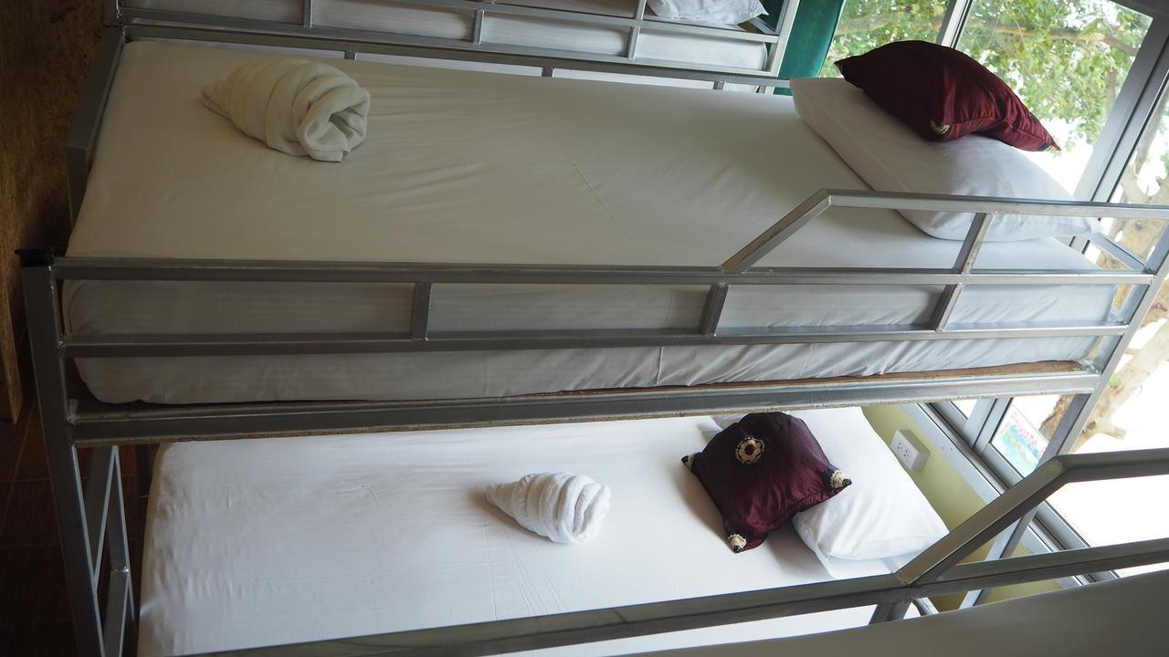 Chaokoh Phi Phi Hostel Exterior photo