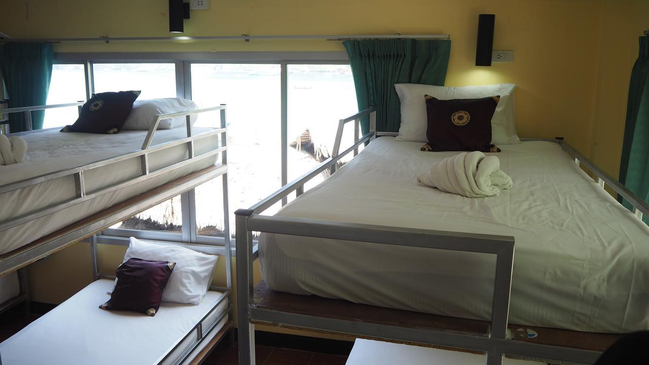 Chaokoh Phi Phi Hostel Exterior photo